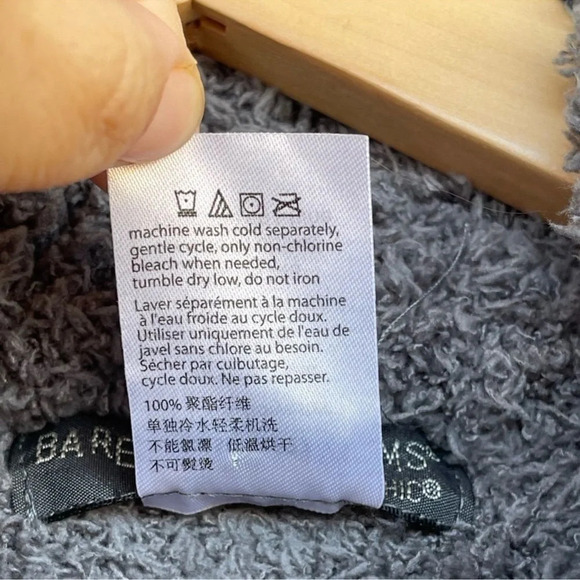 Barefoot Dreams One Size Cozy Chic Beach Fringe Lounge Poncho In gray/tan XL - Picture 9 of 9